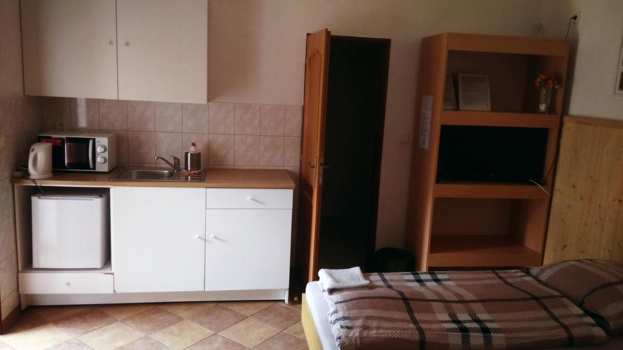 Ubytovani U Tajcu Dolni Berkovice ภายนอก รูปภาพ