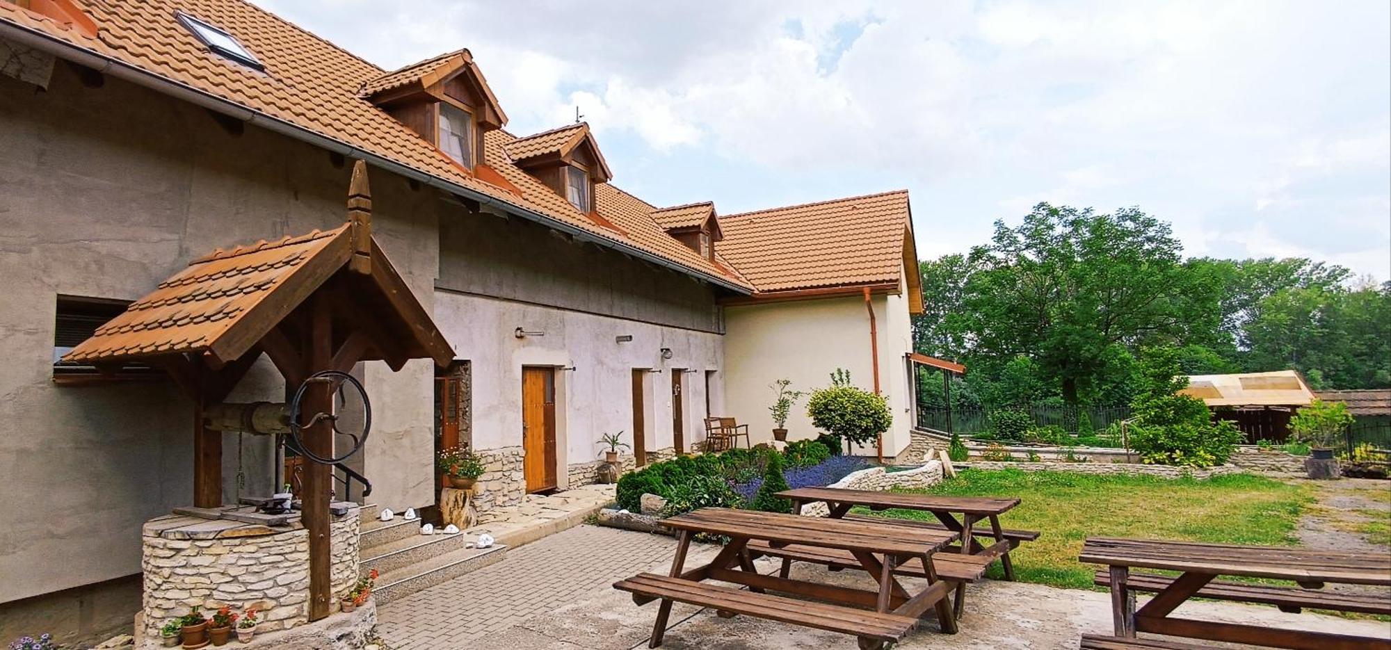 Ubytovani U Tajcu Dolni Berkovice ภายนอก รูปภาพ